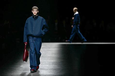 quando costano i pantaloni di gucci maschili|Nel Gucci di Sabato De Sarno tutto ha perfettamente senso .